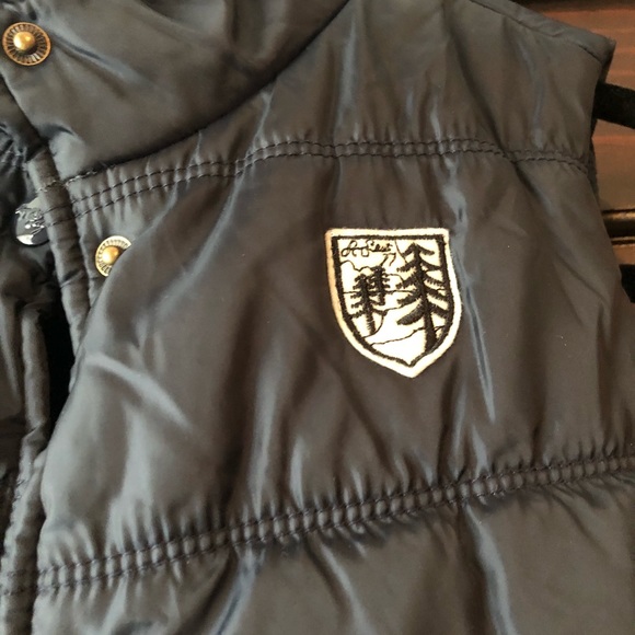 American Eagle navy blue vest - Picture 2 of 5